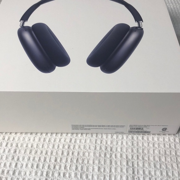 Apple Max Headphones Headphones - Picture 5 of 8